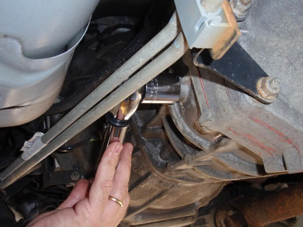 How To Changing your Manual Transmission Fluid Chevrolet Colorado